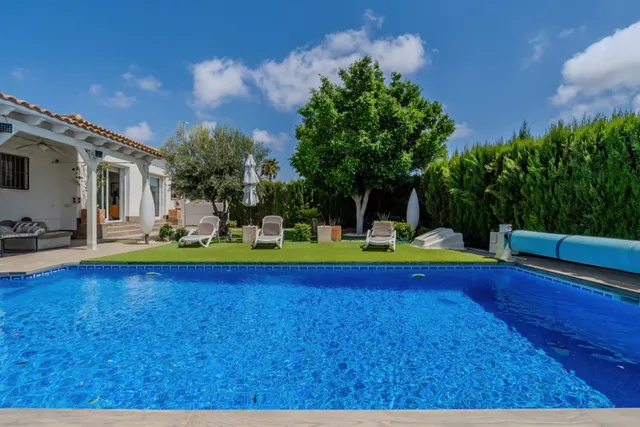 Villa 3 habitaciones 270m² en venta - La marina