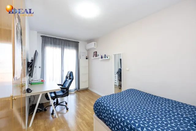 MARAVILLOSA CASA  A POCOS MINUTOS DEL CENTRO DE LA ZUBIA — 29