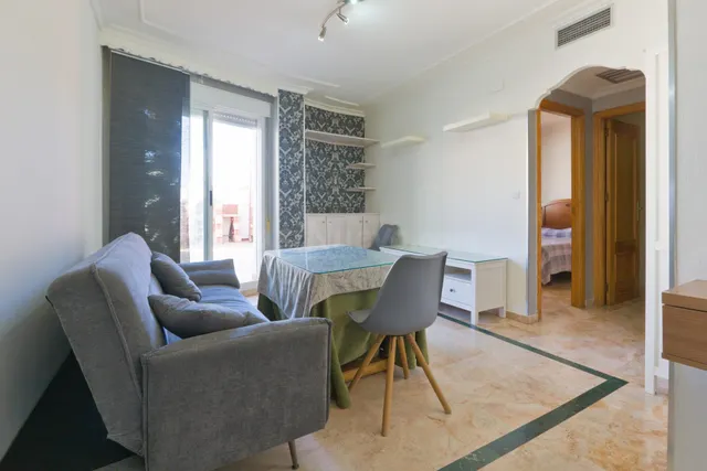 Piso en el centro de Armilla con patio privado de 66m — 3