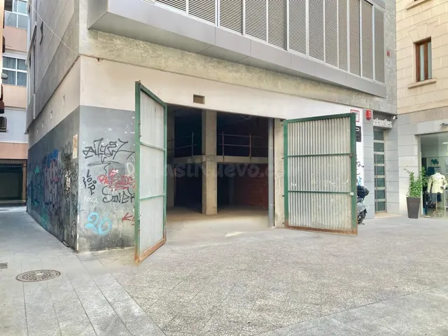 Local comercial en zona Teatro Romea - foto 3