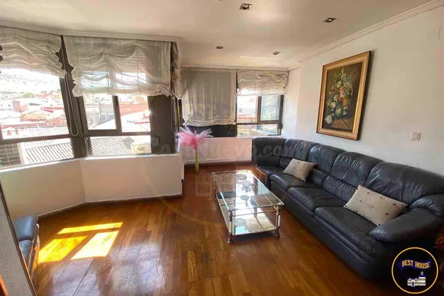 PISO EN VENTA EN PLENO CENTRO DE CUENCA — 11