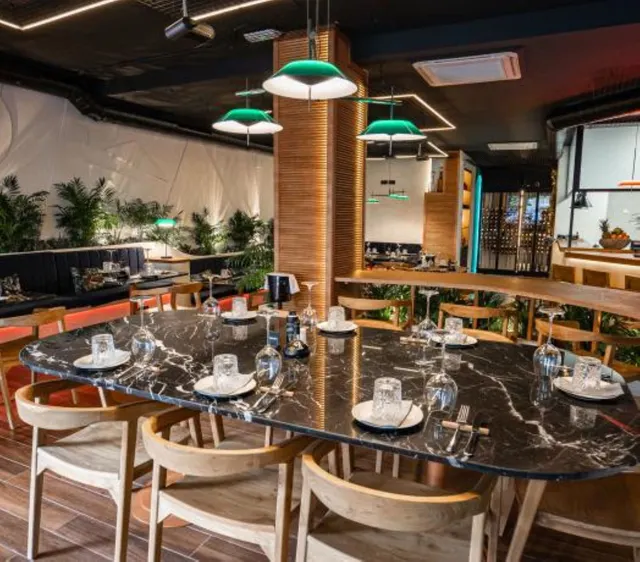 Restaurante 200m² en venta - Marbella — 7