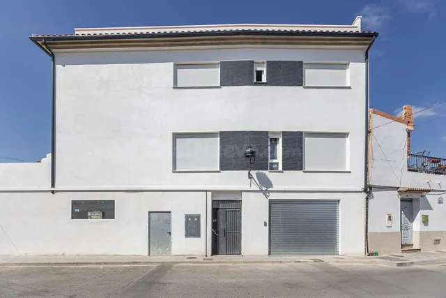 Edificio de nueva construcción en Churriana — 2