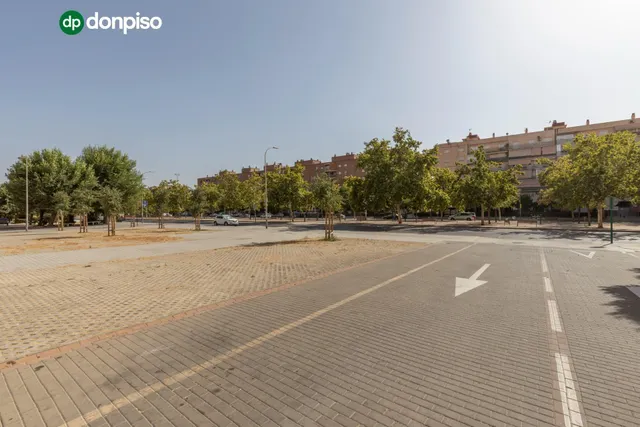 PISO VPO DE CUATRO DORMITORIOS CON GARAJE EN PADRE CLARET — 31