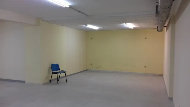 SE VENDE LOCAL, ZONA VIRXE DA CERCA, DE 400 M2 — 7