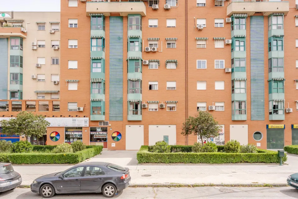 OPORTUNIDAD UNICA DE ALQUILER EN AVDA JOAQUINA EGUARAS (GRANADA)