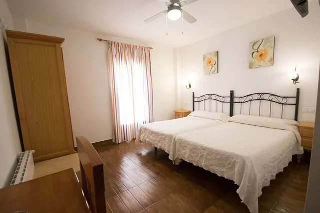 Hotel 33 habitaciones 1350m² en venta - South of spain — 25