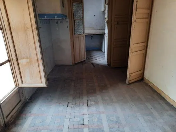 Planta baja de un edificio de 2 plantas — 26