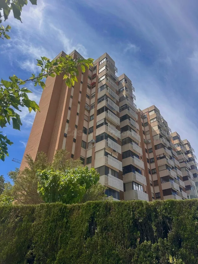 FANTÁSTICO PISO CON VISTAS AL MAR EN UNA DE LAS MEJORES ZONA - foto 3