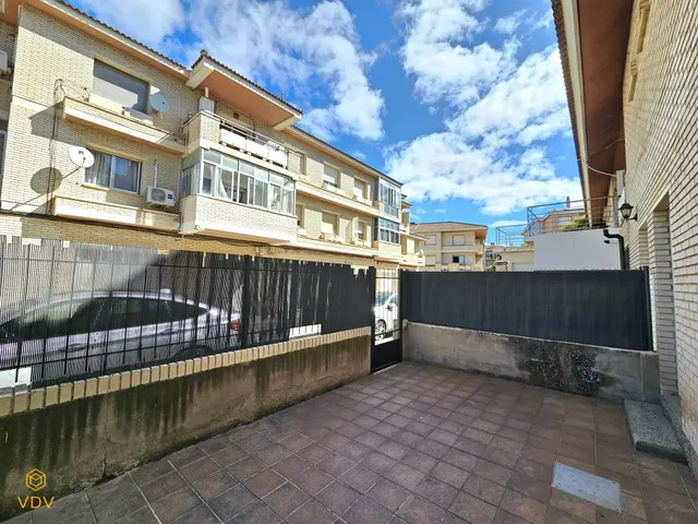 Adosada en Venta en Cintruenigo Navarra — 26