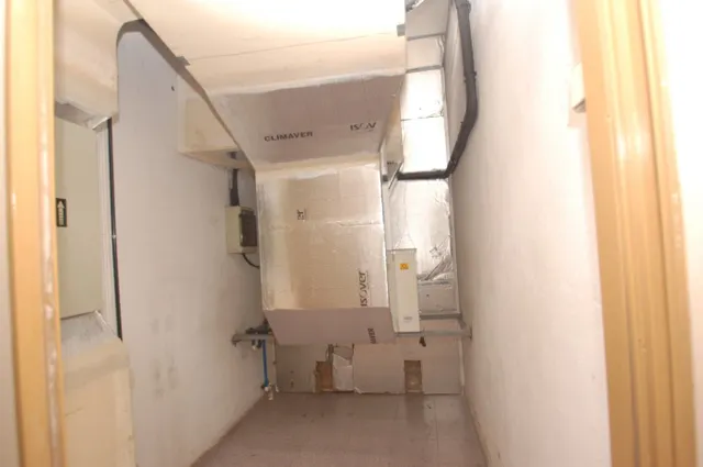 LOCAL COMERCIAL a IGUALADA a la zona del BARRI DE MONTSERRAT — 21