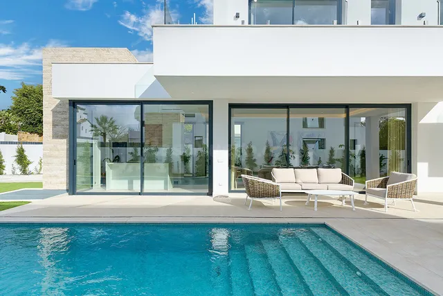 Chalet 4 habitaciones 361m² en venta - Costa Del Sol — 3