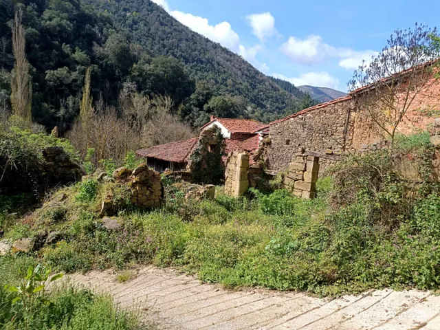 Terreno urbano con proyecto incluido — 24