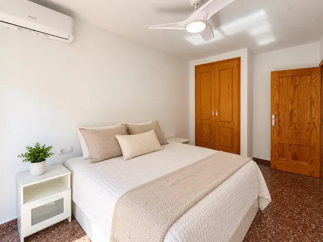 Piso de 2 habitaciones en alquiler en C/Juan Ramón Jiménez — 8