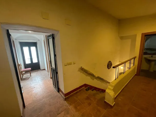 CASA EN ESQUINA EN CASAS DE DON ANTONIO — 24