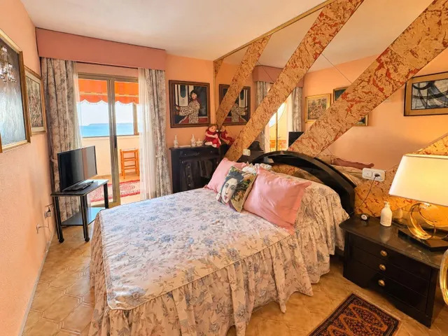 Piso en venta en planta 13 con vistas frontales panorámicas al mar en Residencial Cisne Blanco, Albufereta — 8
