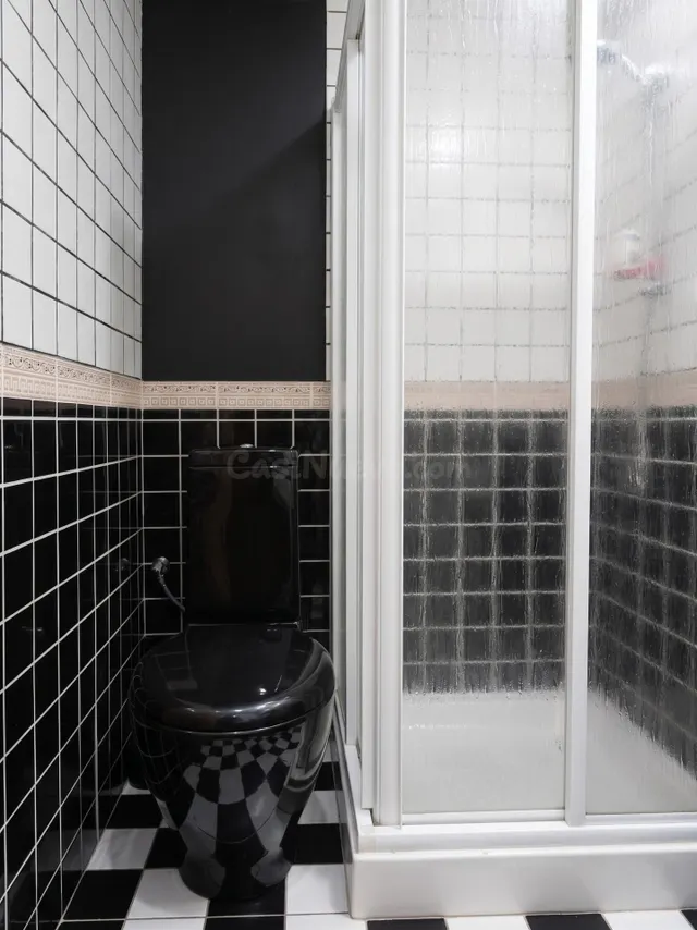 Estupendo triplex en zona campo de futbol — 3