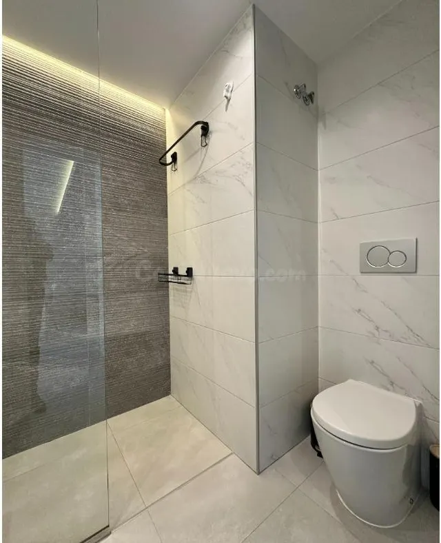 Se vende ático de 2 dormitorios en la primera planta con solárium privado en Oasis Beach XII, El Raso, Guardamar del Segura — 24