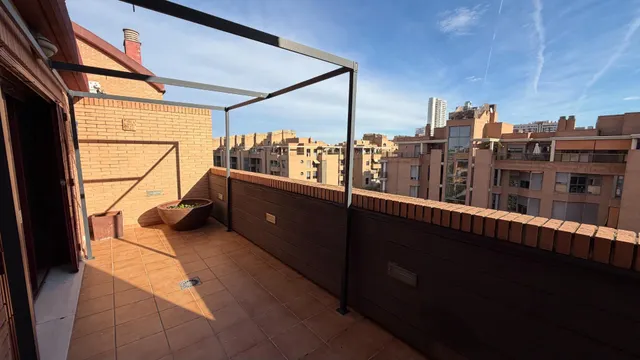 ¡Ático duplex con Terraza, Piscina y Pista de Padel en Maestro Rodrigo! — 6