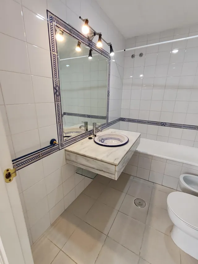 Piso sin amueblar y con garaje opcional — 21