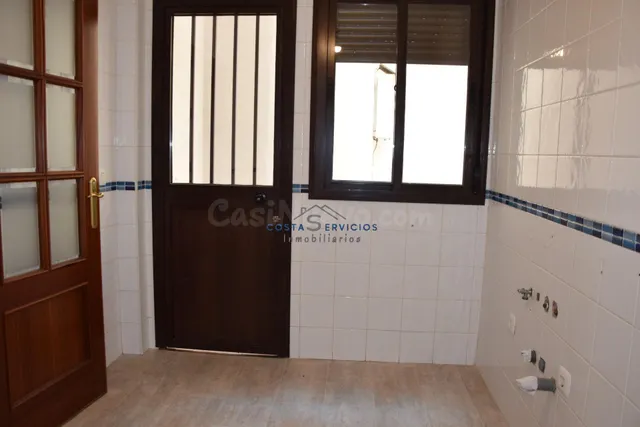 Piso planta baja con patio - foto 4
