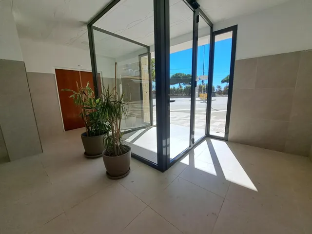 Pis en venda a primeria linia de mar de Pineda de Mar — 25