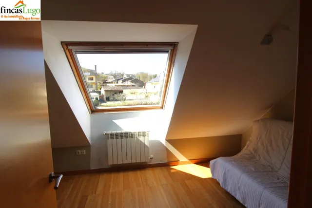 CASA REFORMADA AL LADO DE A PONTE ROMANA. — 16