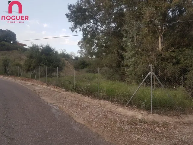 TERRENO EN ZONA CUEVAS BAJAS — 3