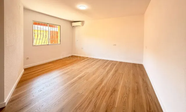 CHALET INDEPENDIENTE EN ALQUILER DE LARGA TEMPORADA EN LA NU - foto 5