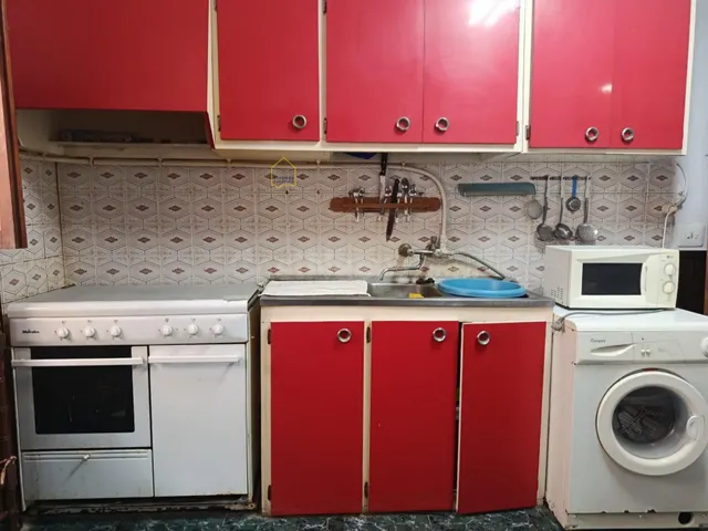 Casa de 5 dormitorios, a la venta en el centro de Lorca - foto 4