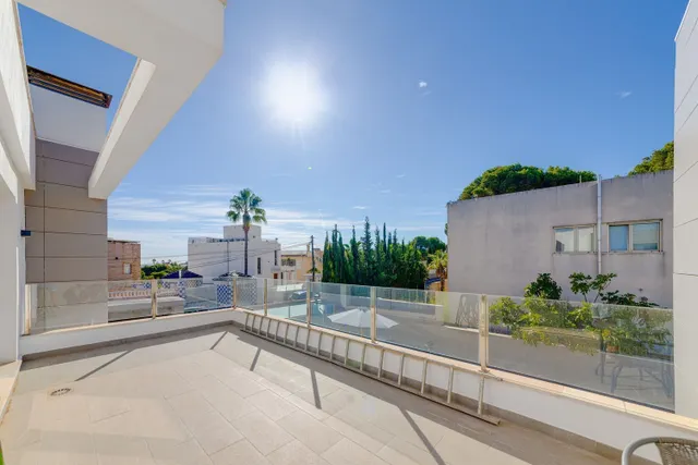Villa 4 habitaciones 380m² en venta - Los Balcones - Los Altos del Edén — 30