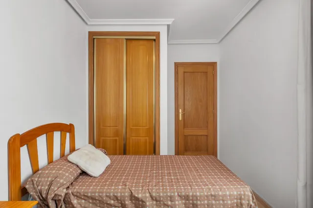 Piso céntrico y muy luminoso con garaje y un comodísimo trastero en tu misma planta — 19