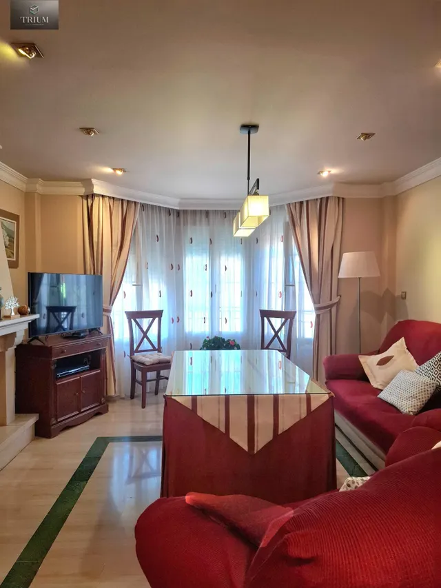 Fantástico chalet en villa argaz, junto al cc serrallo plaza — 30