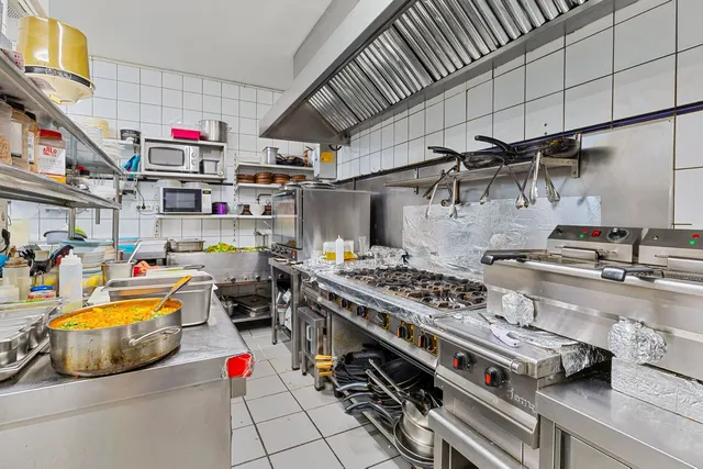 Restaurante 100m² en venta - Centro — 17