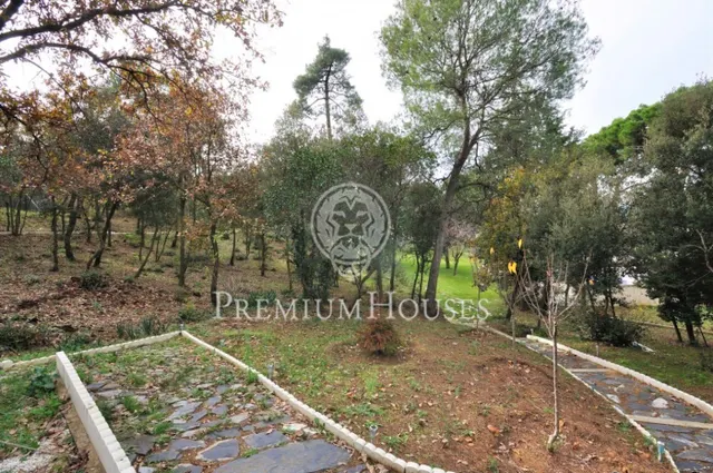 Casa señorial reformada en Llinars del Vallés — 49
