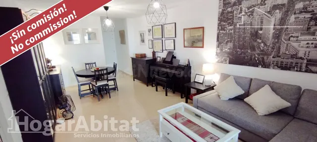 Amplio, moderno y reformado en residencial con terraza, piscina y garaje, todo amueblado — 2