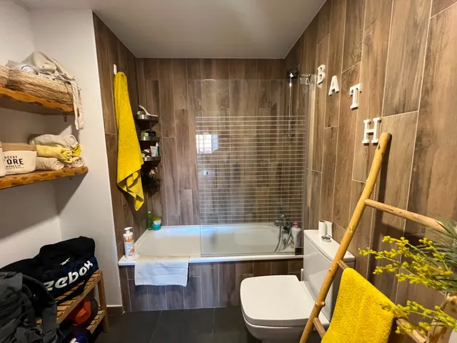 Oportunidad única con piscina y garaje — 15