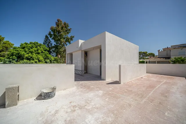 Impresionante villa en primera línea sobre el acantilado de Bahía Grande con espectaculares vistas panorámicas al mar — 21