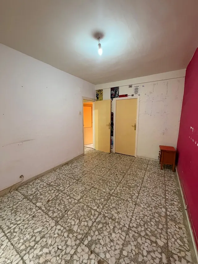 Oportunidad en Valladolid: Piso a Reformar en Rondilla - Santa Clara por solo €130,000 — 18