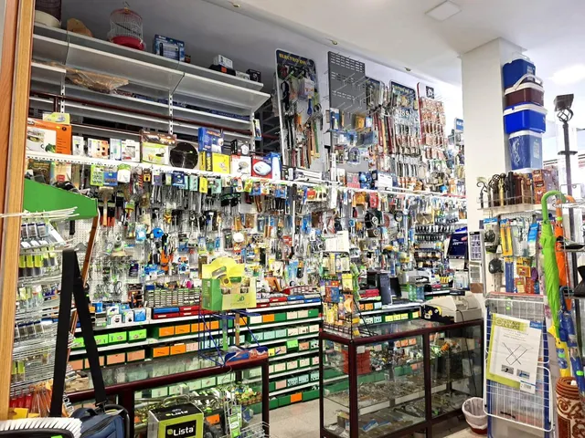 Local en Venta en Cáceres con Negocio Funcionando — 25