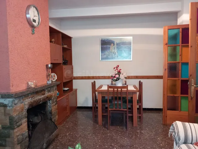 Casa independiente con piscina en Torrelles de Foix - foto 4