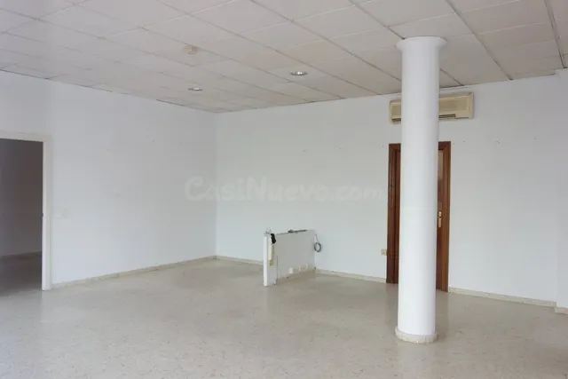 SE ALQUILA LOCAL COMERCIAL EN TRAVESÍA SAN IGNACIO - foto 4