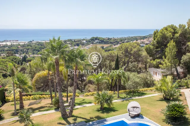 Exclusiva casa en venta con espectaculares vistas al mar y gran privacidad — 48
