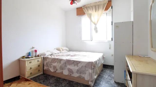 Piso de 3 dormitorios para reformar en el Bulevar Ciudad de Vícar, Las Cabañuelas — 12
