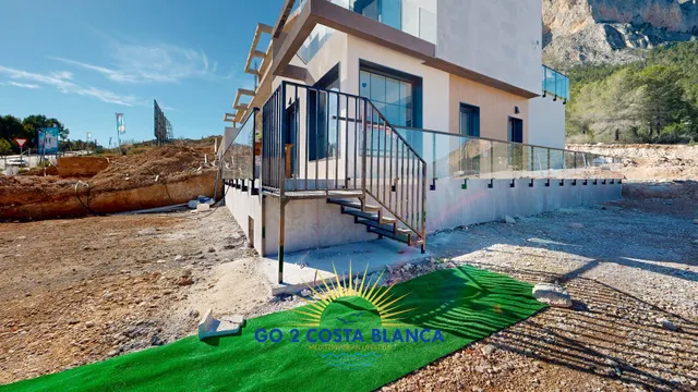 Pareado 3 habitaciones 323m² en venta - Urbanizaciones — 42