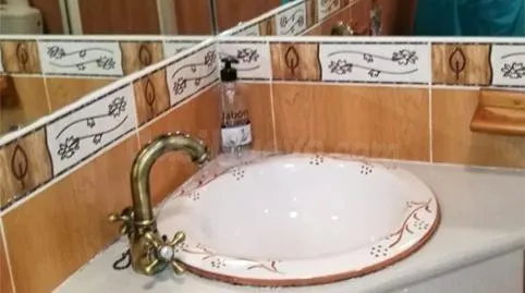 SE ALQUILA PISO PARA ESTUDIANTES CON EXCELENTE UBICACIÓN - foto 3