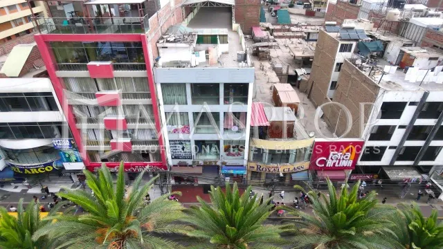 LOCAL COMERCIAL EN VENTA – AV. BOLOGNESI | GALERIAS "EL REY" - foto 5