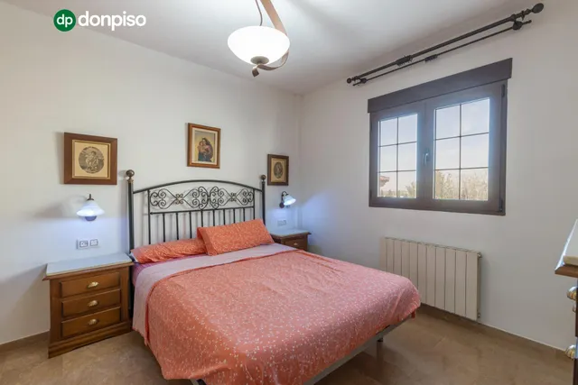 ADOSADA CON 4 DORMITORIOS, AMPLIAS TERRAZAS Y VISTAS A GRANADA Y SIERRA NEVADA — 15