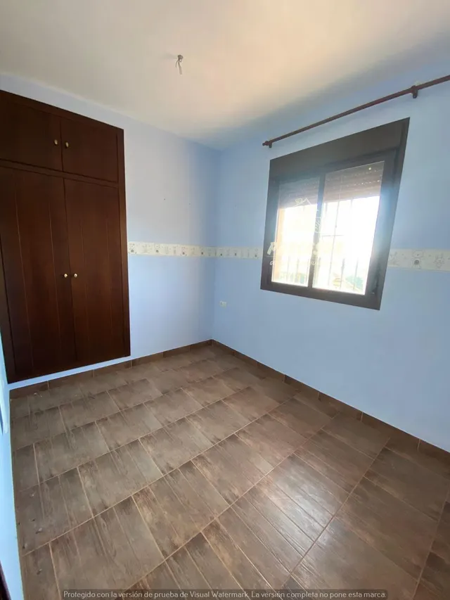 POSADAS- Parcela de terreno de 3.000m con casa en 2 plantas. — 10