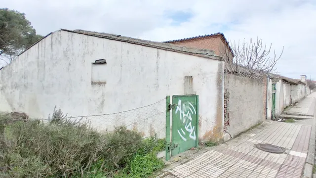 Urbis te ofrece un terreno en venta en Peñaranda de Bracamonte, Salamanca. — 12